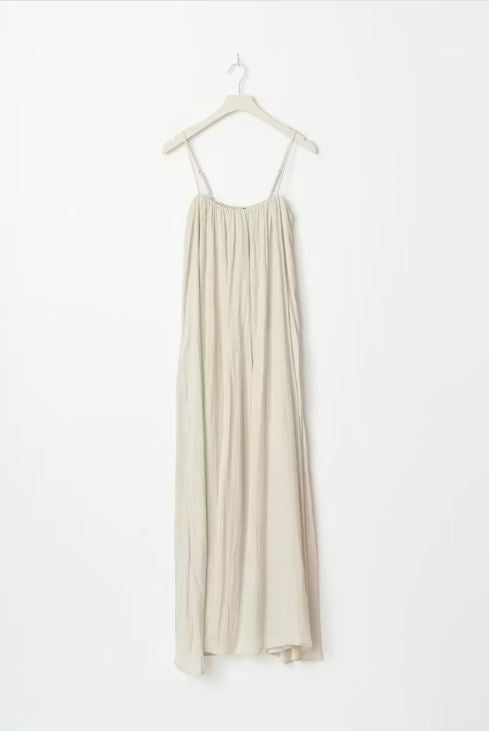 Robe Élégance Intemporelle™ – Dos Nu Luxe